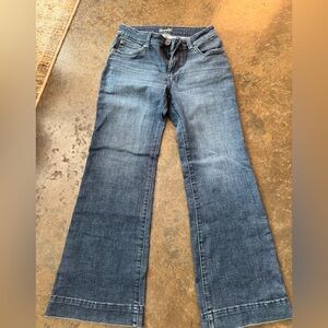 Wrangler Dark Blue Straight Leg Women's Jeans